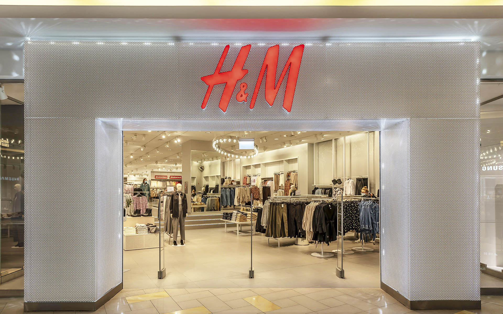 h and m home